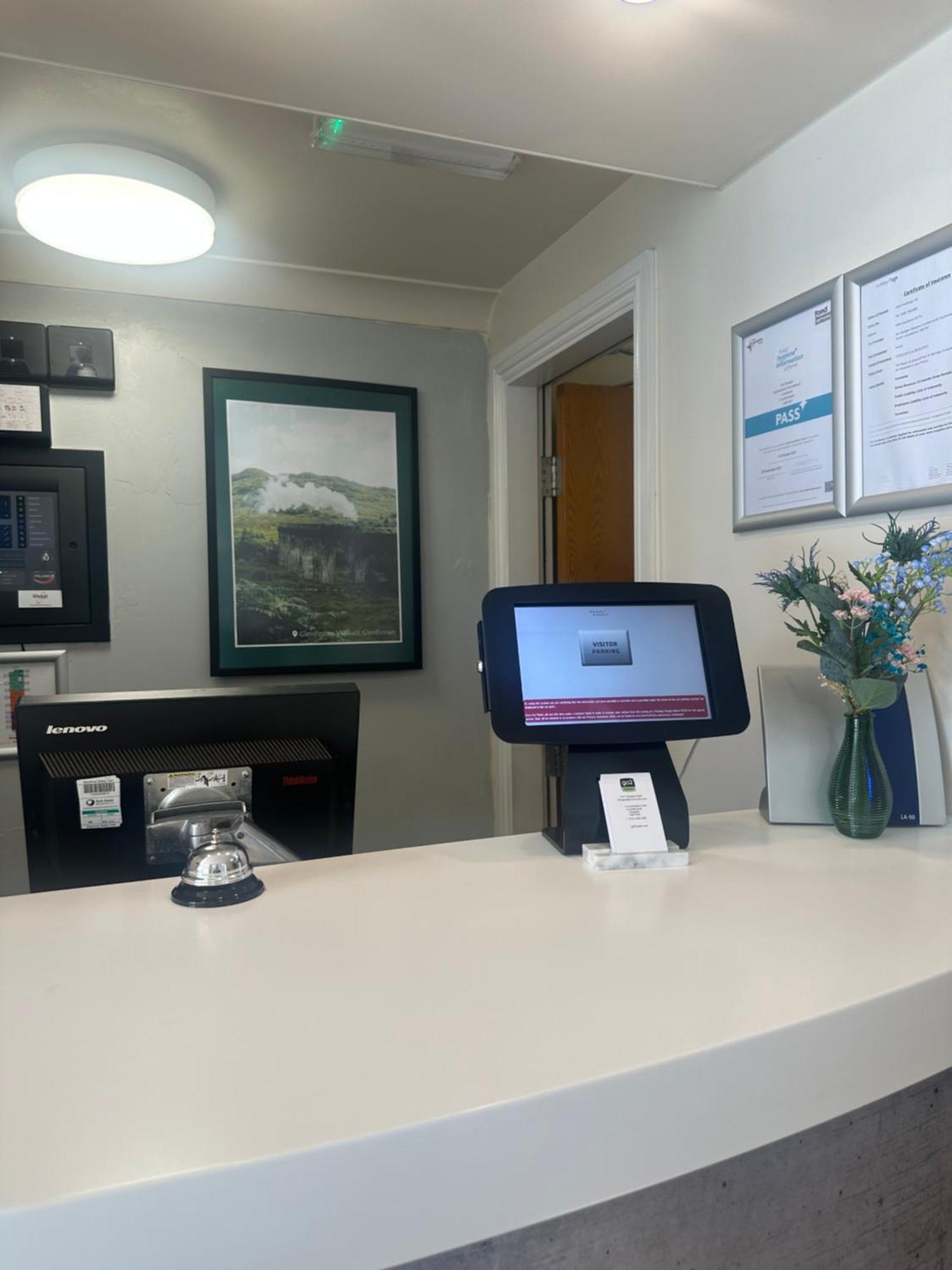 Go2 Glasgow Cumbernauld Hotel - Free Parking And Pet Friendly Extérieur photo